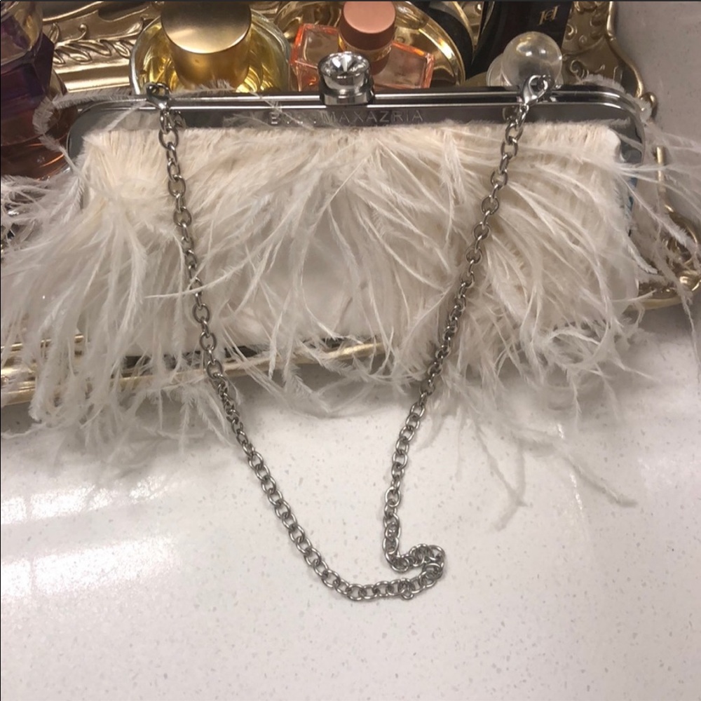 BCBGMaxAzria Ivory Feather Clutch 🤍✨